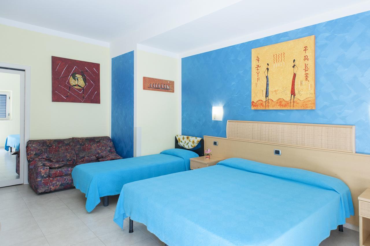 Hotel La Tramontana San Domino Luaran gambar